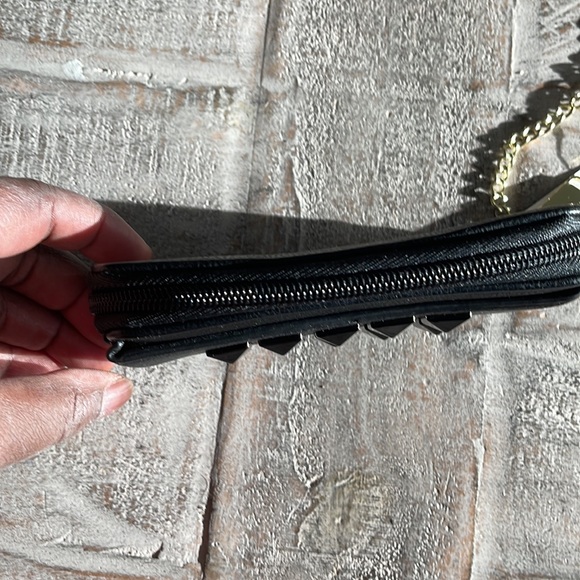 Steve Madden Wallet on Chain - Picture 3 of 6